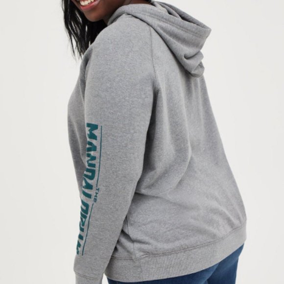 ~*Torrid Star Wars Mandalorian Hooded Sweatshirt - Size 1*~ - Picture 9 of 9